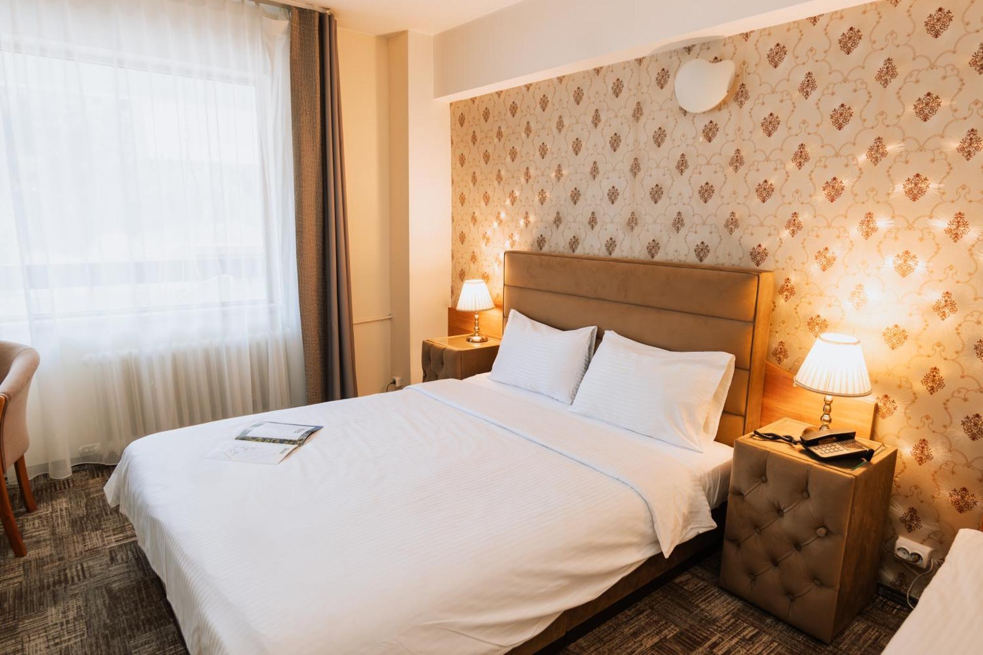 Hotel ซินายา ภายนอก รูปภาพ